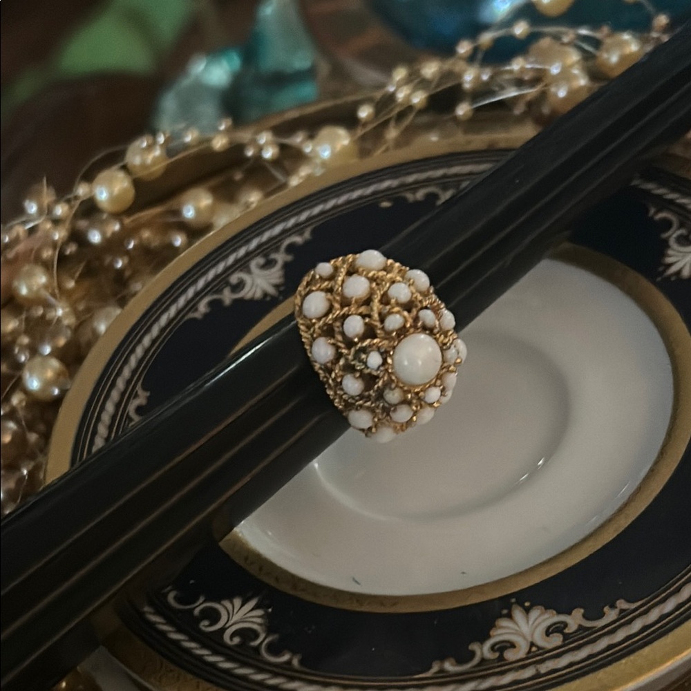 VINTAGE CROWN TRIFARI DOME RING - Picture 11 of 12